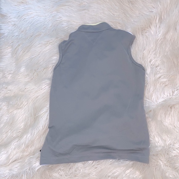 NVO grey athletic top size small - Picture 7 of 7